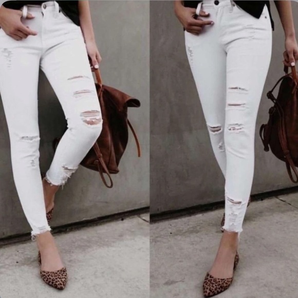 Leopard Print Pointed D’Orsay Flats - Picture 8 of 10